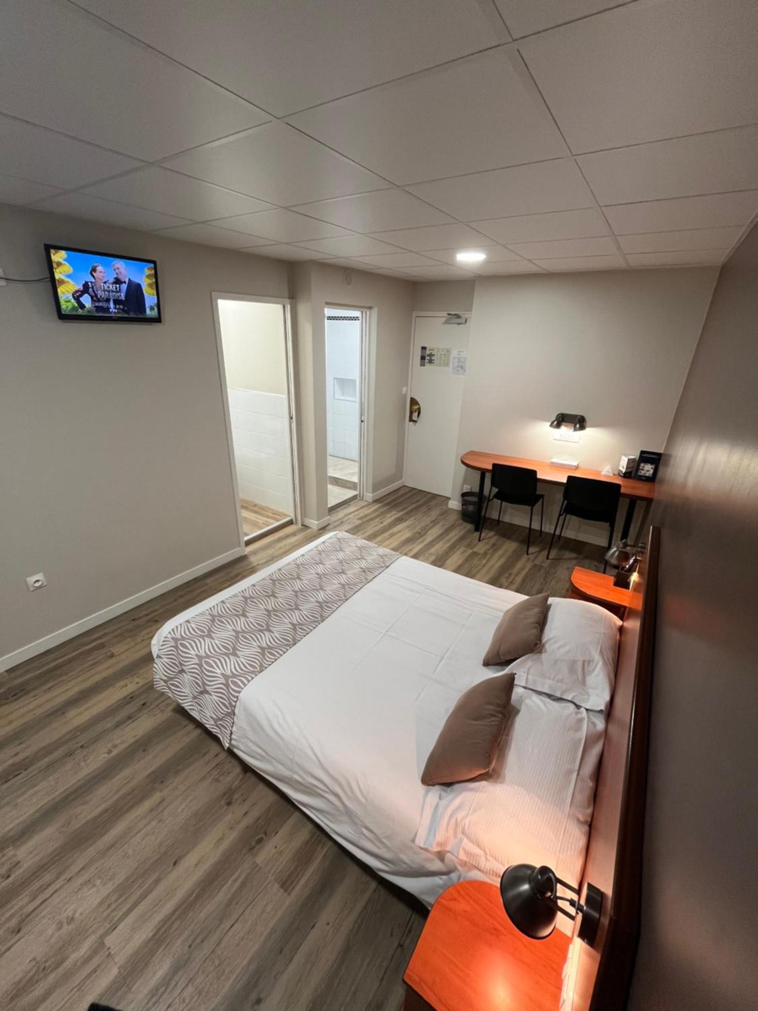 Nouvel Hotel Лон-ле-Сонье Экстерьер фото